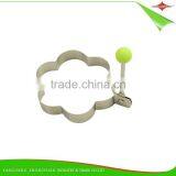 ZY-F1414 Stainless Steel Egg Ring Flower Shape Fried Egg Ring With pp Ball Handle thumbnail-2