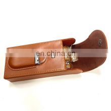 Travel leather cigar case with cutter leather cigar case