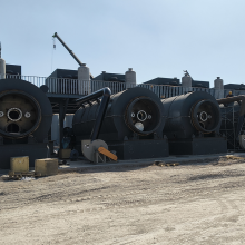 High Oil Yield Waste Tire/plastic to Fuel Oil Pyrolysis Recycling Machine for Sale thumbnail-2