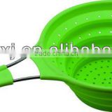 Small size silicone collapsible strainer with handle