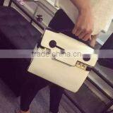DY0113Z Europea Fashion Ladies Sweet Black and White Messenger Bag thumbnail-1