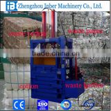 vertical hydraulic baling press