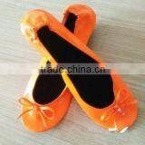 Wholesale Stock Patent-Leather Foldable Ballet Flats Shoes In Orange For Women