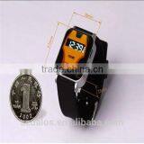 Kids Smart Watch Wristphone SOS Call GSM Locator Child Watch Gps With Remote Voice Monitoring Function thumbnail-2