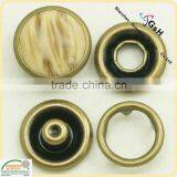 Wooden Effect Pearl Prong Grippers