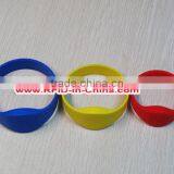 MF 1K/S50 RFID Printable Silicone/Rubber/Reusable Wristbands for Festival Events thumbnail-3