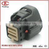 Yazaki 6 Pin Female Waterproof Automotive Connector 7283-8760-30 thumbnail-2