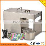 New Model Mini Electric Oil Press Machine/small Groundnut Oil Expeller Machine thumbnail-1