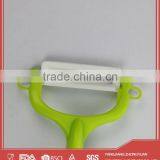 Fancy Y Shape Ceramic Vegetable Peeler With Plastic Handle thumbnail-2