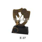 High Quality Resin Male Badminton Sports Trophy