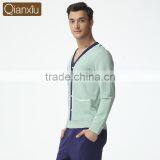 New Arrival Qianxiu Wholesale V-neck Cardigan Men Nighty thumbnail-4