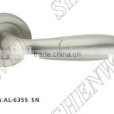 AL-6355 SN aluminium door handle on rose