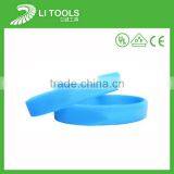 Pure White and Translucence Rubber North Skull Gps Bracelet for Children thumbnail-5