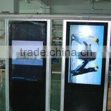 Solar Mobile Phone Charging Kiosk thumbnail-4