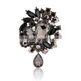 Black Acrylic And Rhinestone Cheap Wholesale Brooch thumbnail-2