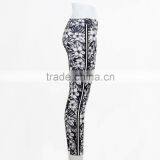 F5W30062 Monochrome Floral Printed Leggings Women Sportwear Pants thumbnail-3