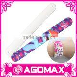 Cheap Custom Reflective Silicone Wristband Slap Wristband Factory thumbnail-3