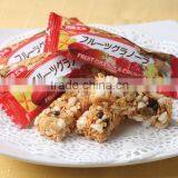 Easy to use and Nutritious cereal Fruit granola bars with Flavorful made in Japan