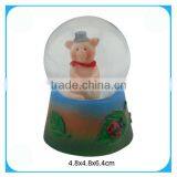 Resinic Pig Figurine Glass Water Globe Crafts thumbnail-1