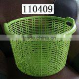 Round Plastic Laundry Basket Hamper thumbnail-1
