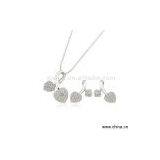 Sell Necklace thumbnail-1