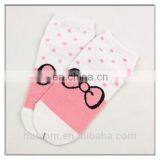 Carton Knitting Socks thumbnail-3