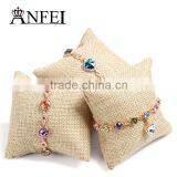 A257 ANPHY Pillow Display for Bracelet or Watch