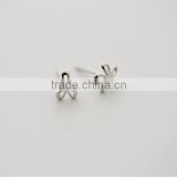 Fashion sterling silver hollow delicated tiny flower stud earrings for friends gift