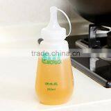 Kitchen Tool Plastic Sauce Ketchup Condiment Squeeze Bottle thumbnail-3