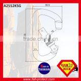 Screw Lock Mountaineer Climbing 28KN Carabiner Made Of Aluminum thumbnail-2