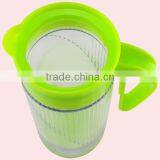 1.6L Plastic Water Jug With Lid and Handle thumbnail-5