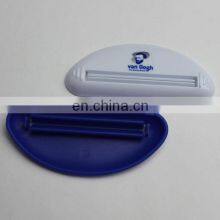 Популярный на рынке пластмассовый прижим для зубной пасты, диспенсер для зубной пасты thumbnail-2