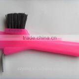 Plastic Hoof Pick With Brush/horse Grooming thumbnail-1