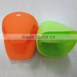 2014 Latest Design100% Food Grade Silicone Oven Mitt Glove thumbnail-1