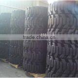 China Lug Tread 12x16.5 14x17.5 Jlg S400 Telescopic Boom Lift Solid Tires thumbnail-5