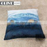 2018 New Chinese Style Gouache Paint Photo Printed Velvet Cushion Cover With Gold Stamping thumbnail-4