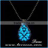 Vintage Antique Bronze Shell Copper Luminous Crystal Necklace thumbnail-6