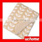 UCHOME China Manufacturer, Double Layer Muslin Swaddle Blanket, Super Soft Textile Plush Baby Blanket Wholesales. thumbnail-1