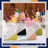 Decorative Colourful Glass Bottle Hotel Lobby Aroma Reed Diffuser With Rattan Ball Sticks and Flower