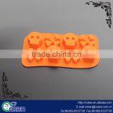 100% Food Grade Silicone Skull& Bone Shaped Ice Molds thumbnail-2