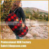 China Supplier Best Quality Fabric Duffle Bag Best Selling thumbnail-3