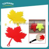 Toprank Multifunctional Maple Leaves Shaped Easy Cleaning Kitchen Dish Brush Fruit Scrubber Soft Silicone Potato Vegetable Brush