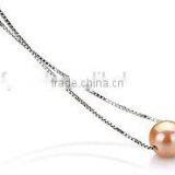White Pearl Pendant Necklace thumbnail-6