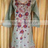 Pakistani Ladies Lawn thumbnail-1