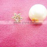 FLORAL CRYSTAL RHINESTONE PLASTIC PEARL 2 SIDED EARRING thumbnail-3