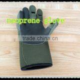 Neoprene gloves