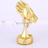 2016 New Design Gold Glove Resin Trophy Custom Wholesale