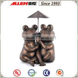 Customized size bronze couple lovely decoration garden frog statues