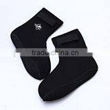 Factory Price Neoprene Custom Made Waterproof Diving Socks thumbnail-3