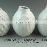 Traditional Chinese Ceramic Flower Vase thumbnail-6